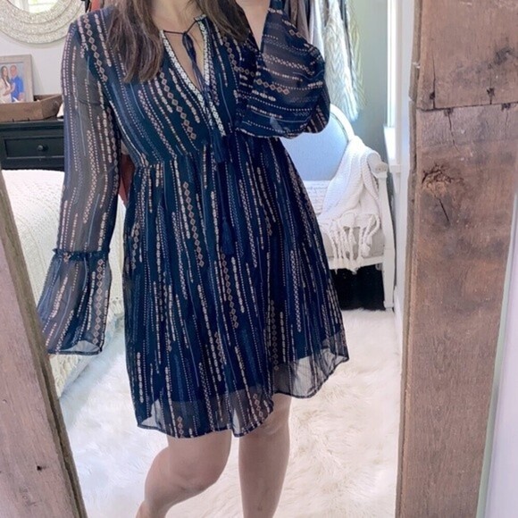 L Love small navy blue boho bell sleeve dress - Picture 2 of 8